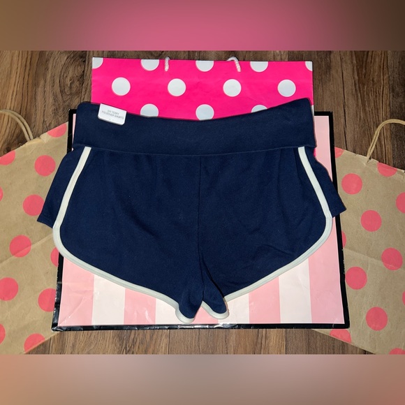 NWT VS PINK Size LARGE Fold Over Shorts. Navy Blue Dog Logo. - Picture 3 of 6